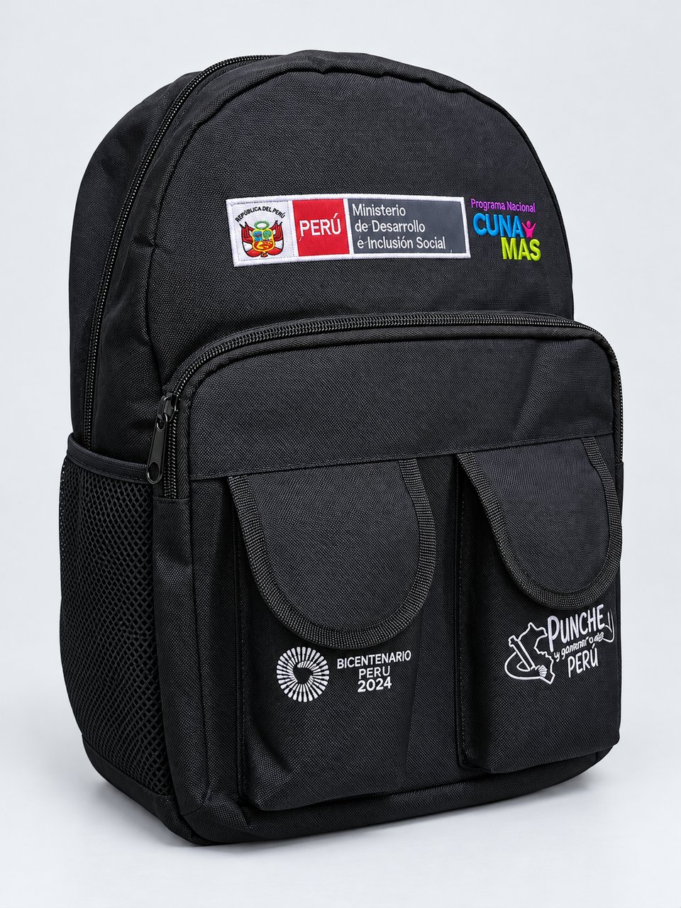 Mochila institucional con bolsillos frontales — vista lateral
